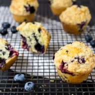 Muffins crumble aux myrtilles, recette facile et rapide sur la Godiche